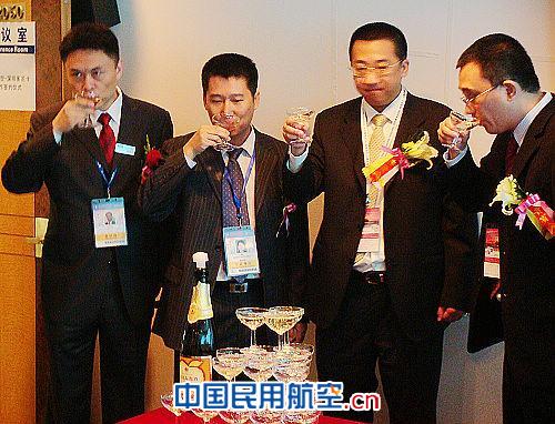 ���麽�ո����üo�Vƽ�c���ڶ��Ῠ�������̳�����麣��չ�F����������f�h���zӰ�����Ό�